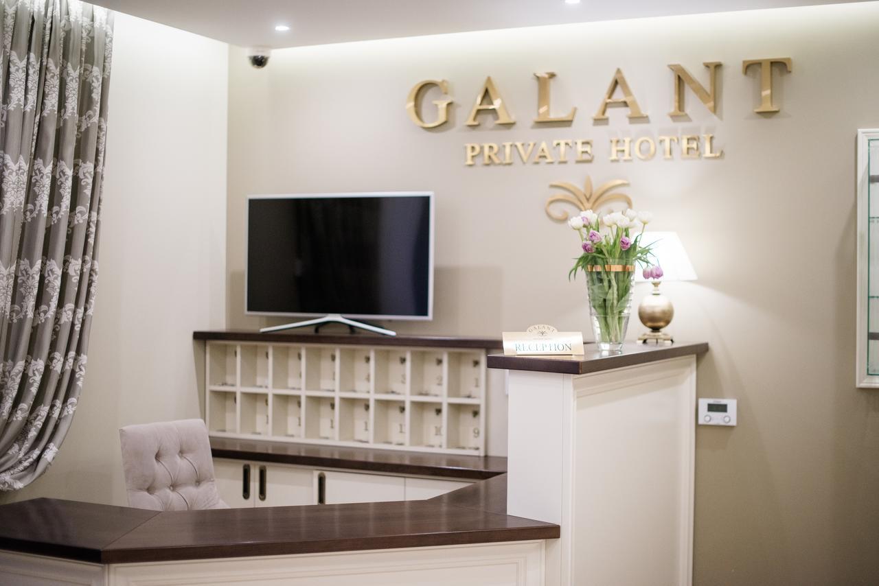 Galant Hotel Truskawez Exterior foto